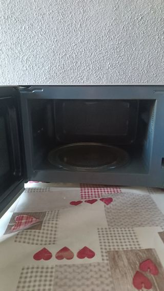 Microondas orbegozo - 20L.
