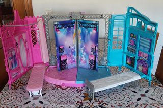 Barbie Rockstar: escenario y muñeca