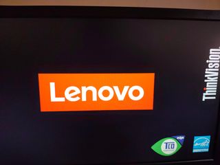 Monitor Lenovo ThinkVision E22-28 | 21.5"y soporte