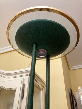 Lámpara de pie vintage verde y dorada