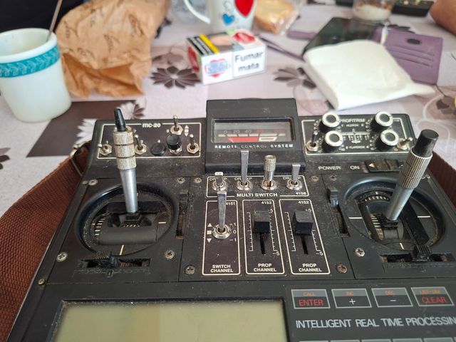 Emisora Graupner MC-20 Radiocontrol