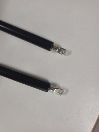 2 Amortiguadores Gas 70cm 90kg