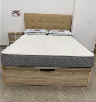 Canapé y colchón nuevo 