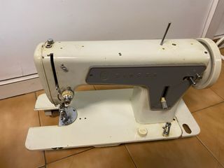 Máquina coser Singer Antigua
