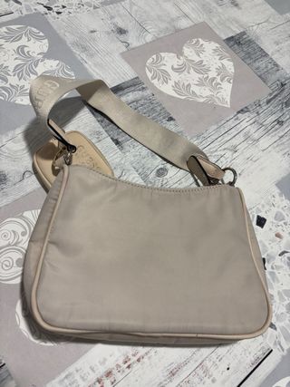 Bolso Guess Beige bandolera