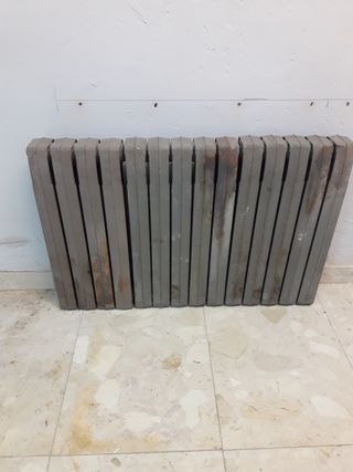 Radiador Roca hierro antiguo