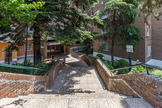 Piso en venta en Alameda de Osuna en Madrid