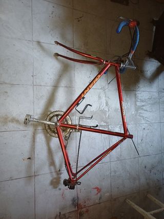 Bicicleta Giant Peloton 7200 sports