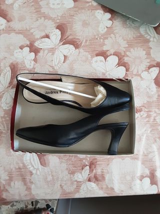Scarpe Andrea Pinto nere in pelle 