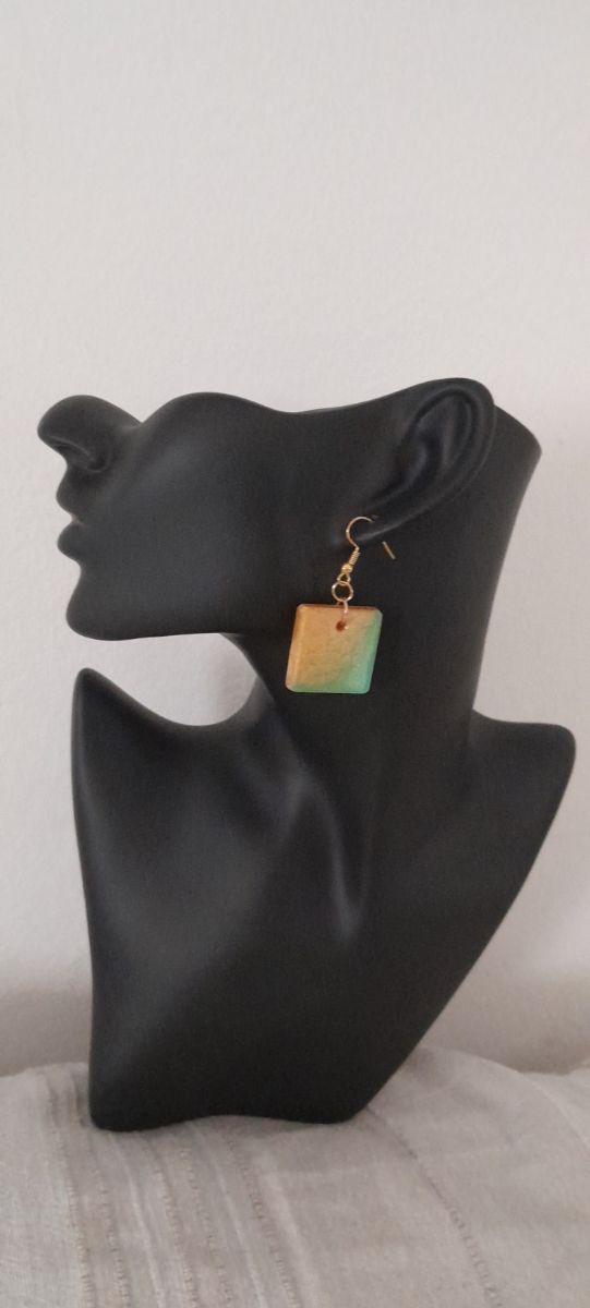 Orecchini resina vari modelli