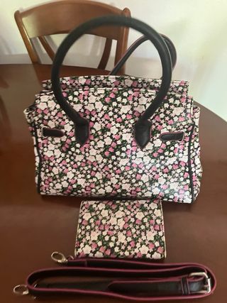 Bolso marca Carpisa