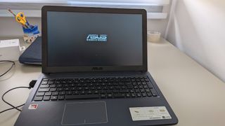 Portátil Asus - Azul oscuro