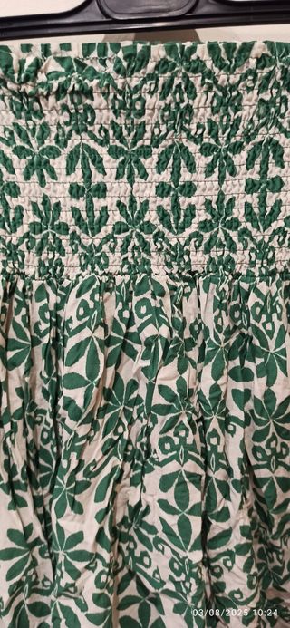 Falda Zara verde estampada