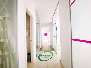 Local comercial en alquiler en Ensanche - Sar en Santiago de Compostela