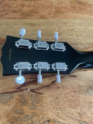 Guitarra electrica tokay