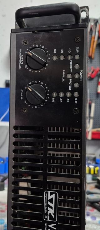 AMPLIFICADOR STK VS-40 Power Plus