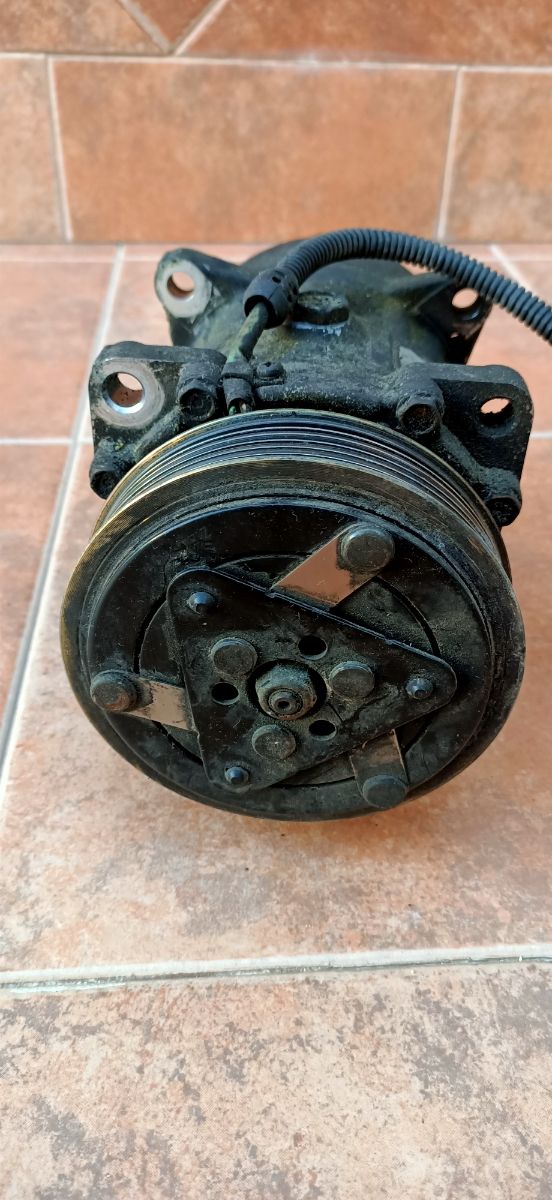 Compresor aire acondicionado usado