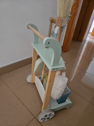 Kit limpieza infantil madera