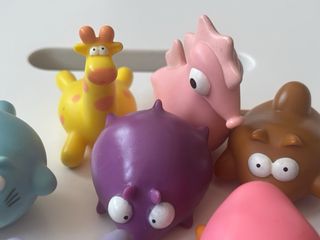 JUGUETES DE BAÑO - SET X 9 FIGURAS - NIÑO/BEBE
