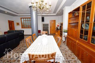 Chalet en venta en Santa Bárbara en Llíria