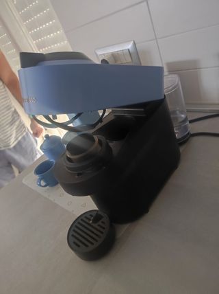 Macchina caffè Nespresso Vertuo Pop