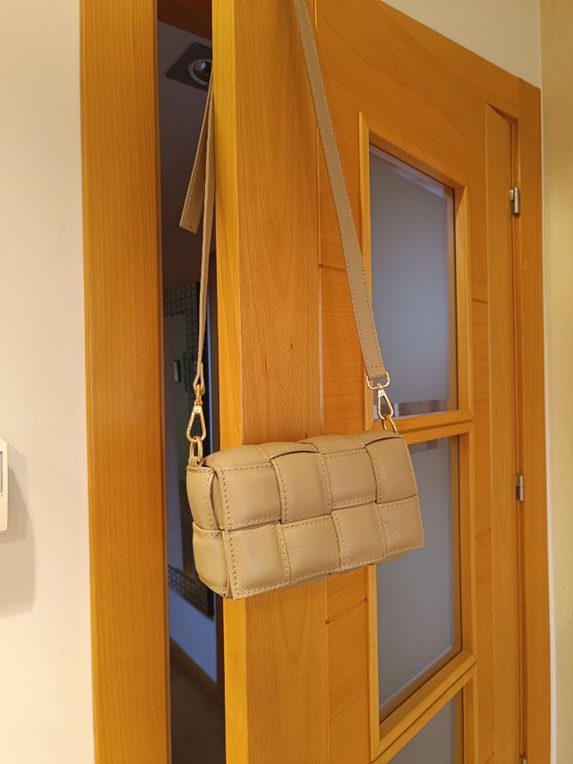Bolso beige piel auténtica