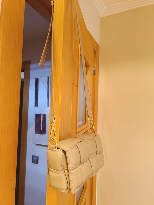 Bolso beige piel auténtica
