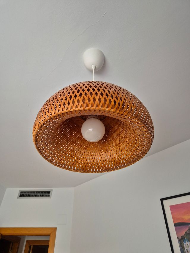 Lámpara colgante de bambú