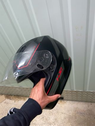 Casco moto HJC negro y rojo mate