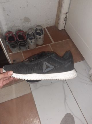 Tenis Reebok Classic - negros