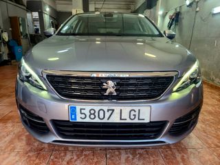 Peugeot 308 2021