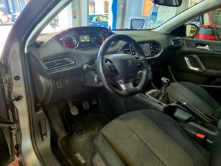 Peugeot 308 2021