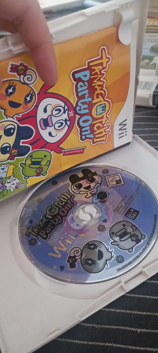 Wii - Tamagotchi Party On! (Bandai)
