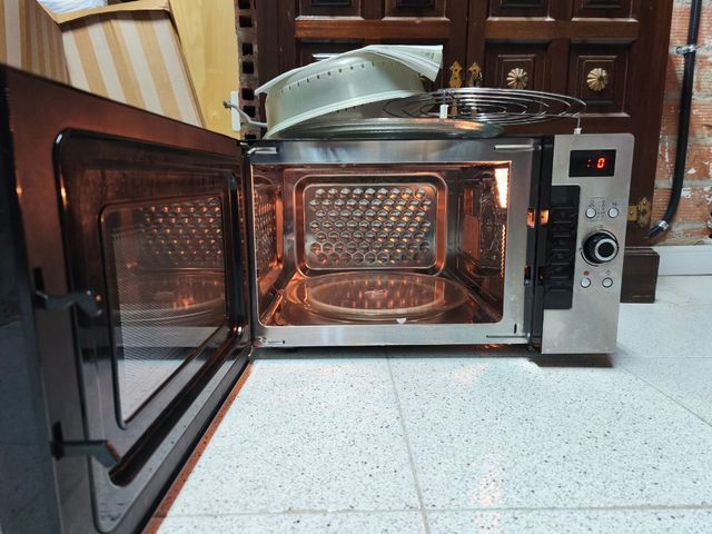 Microondas Horno de convección 2 en 1 Daewoo