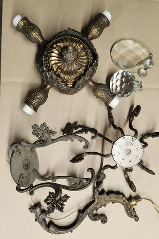 Lampadario vintage oro metallo vetro