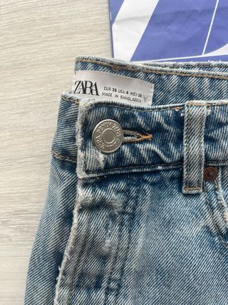 2 Shorts ZARA vaquero y azul Chica Talla S nuevo