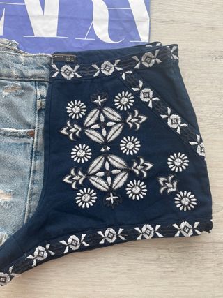 2 Shorts ZARA vaquero y azul Chica Talla S nuevo
