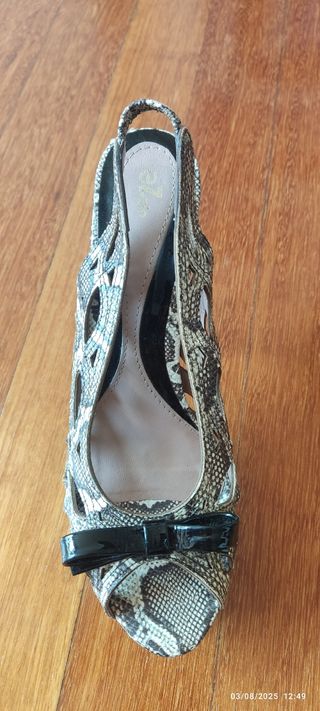 Zapatos tacón serpiente