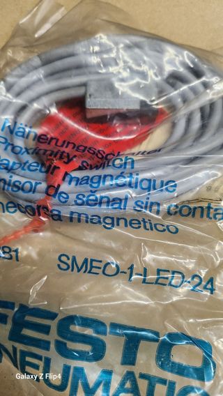 Festo SMEO-1-LED-24 - Finecorsa Magnetico