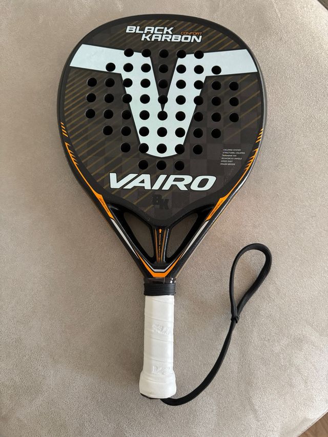 Pala pádel Vairo Black Carbon Confort