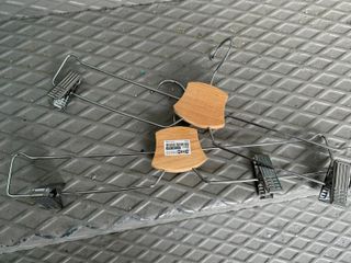 Perchas IKEA madera metal