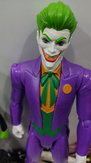 4 Figuras Marvel DC grandes LOTE 4