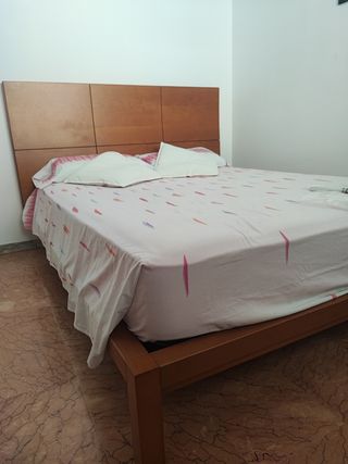 Cama matrimonio 150x200 cm marrón