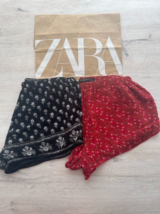 2 Shorts ZARA flores negro y rojo Talla S nuevo