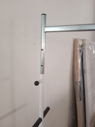 Perchero metálico industrial blanco