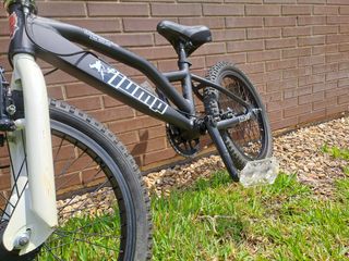 Bicicleta BMX impecable ideal para saltos y trucos