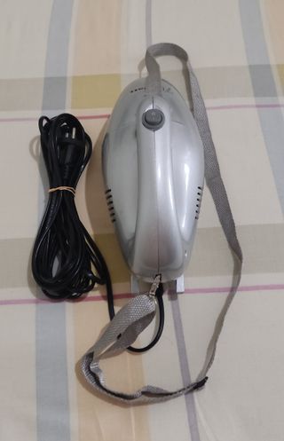 Aspirador de mano Bomann 700W