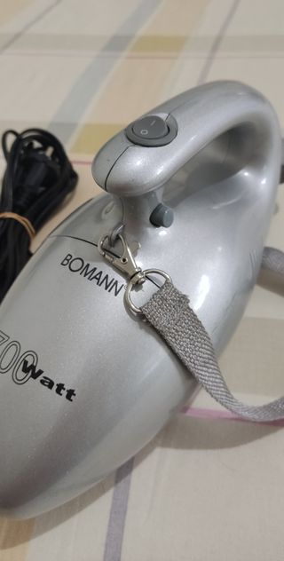 Aspirador de mano Bomann 700W