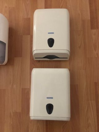 Dispensadores higienico sanitarios para hosteria. 