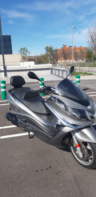 Piaggio 350: Scooter en perfecto estado